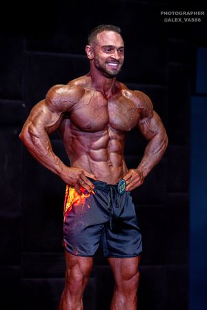 MEN'S PHYSIQUE +179